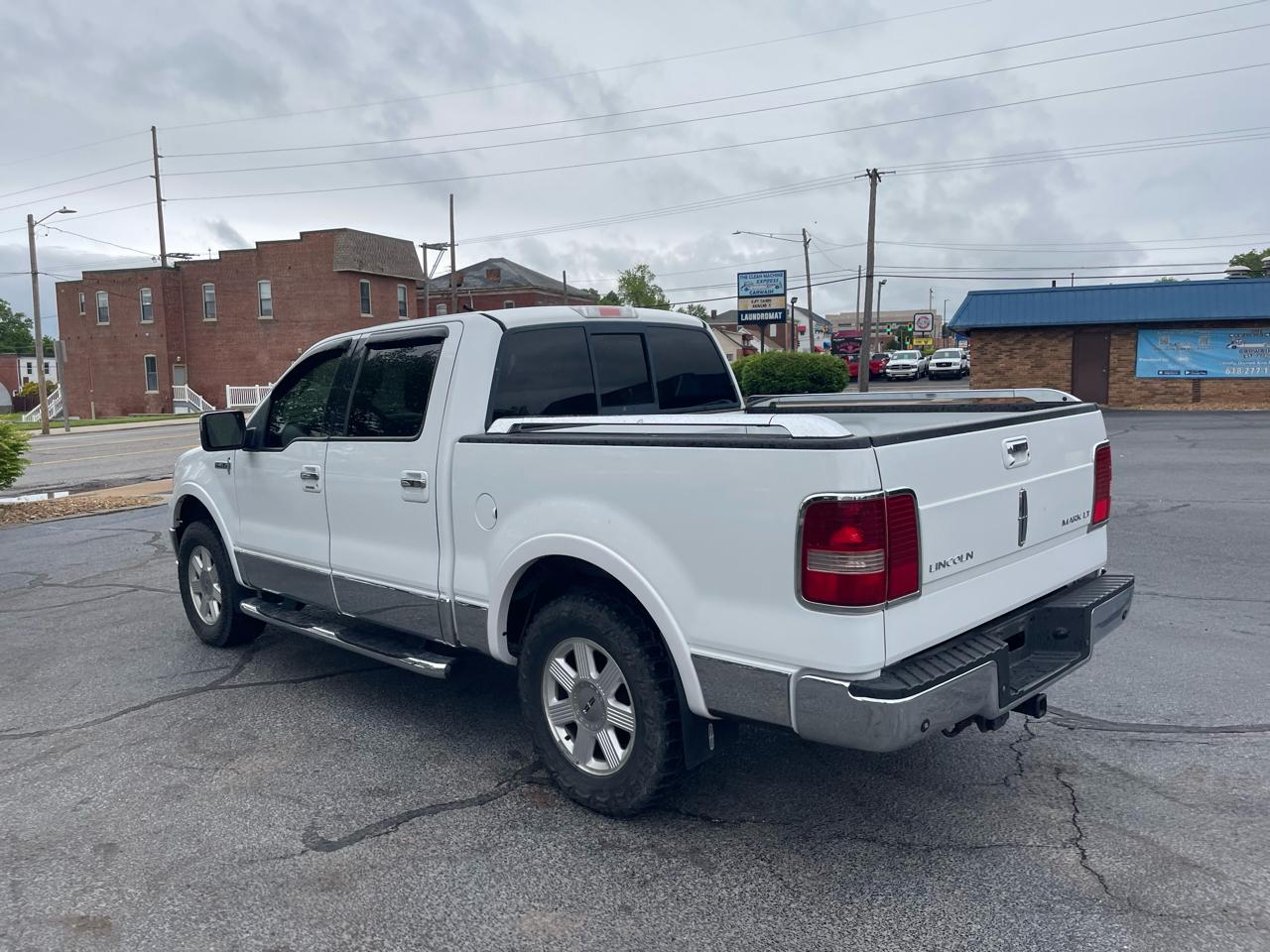 Lincoln Mark LT 2WD 2008