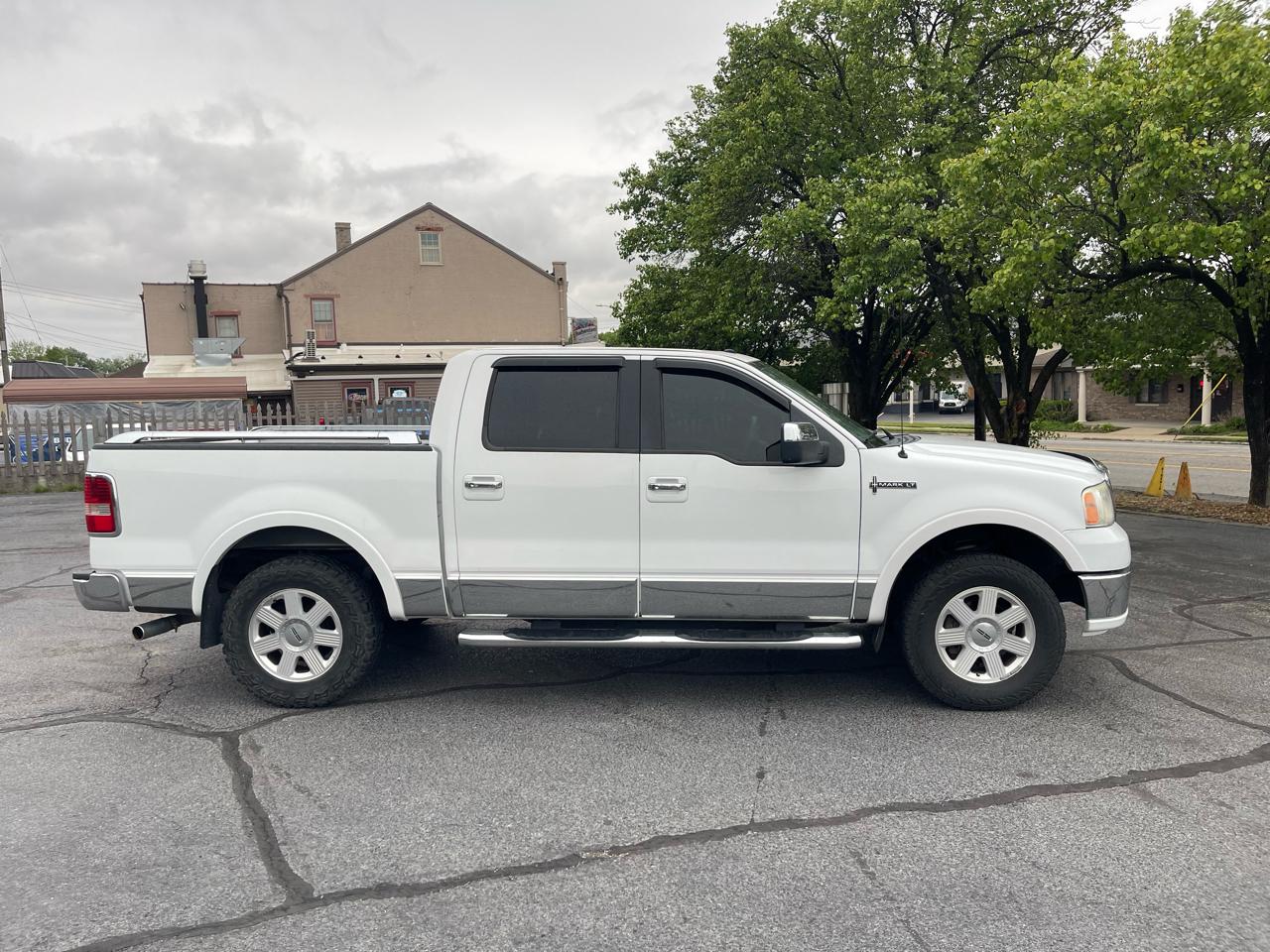 Lincoln Mark LT 2WD 2008