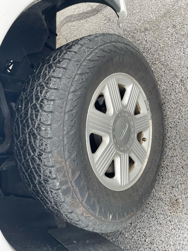 Lincoln Mark LT 2WD 2008