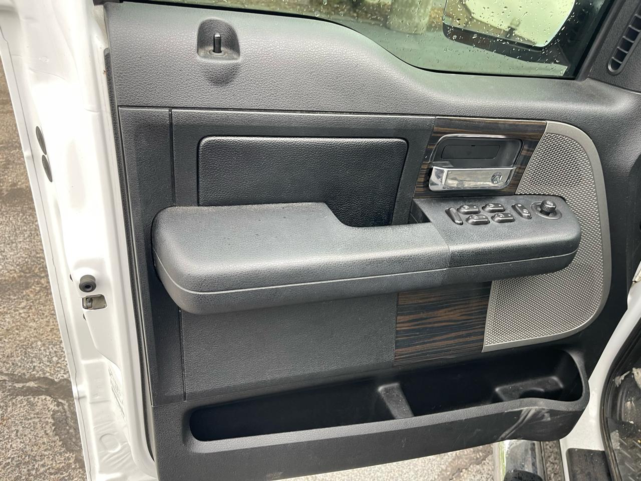 Lincoln Mark LT 2WD 2008