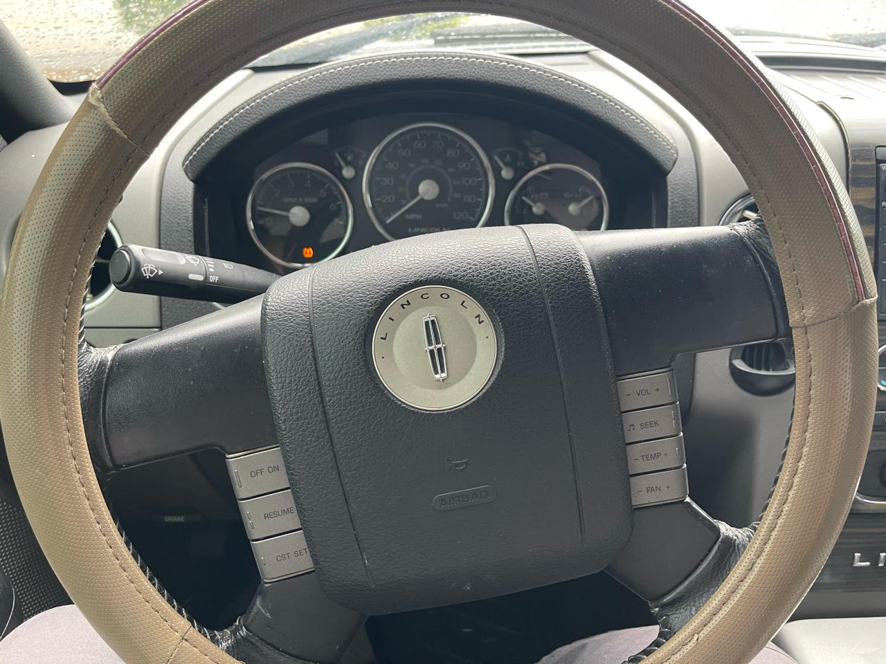 Lincoln Mark LT 2WD 2008
