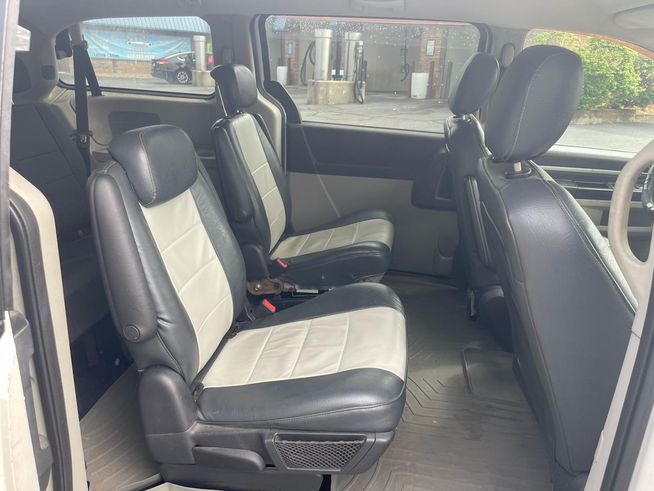 Dodge Grand Caravan SXT 2008