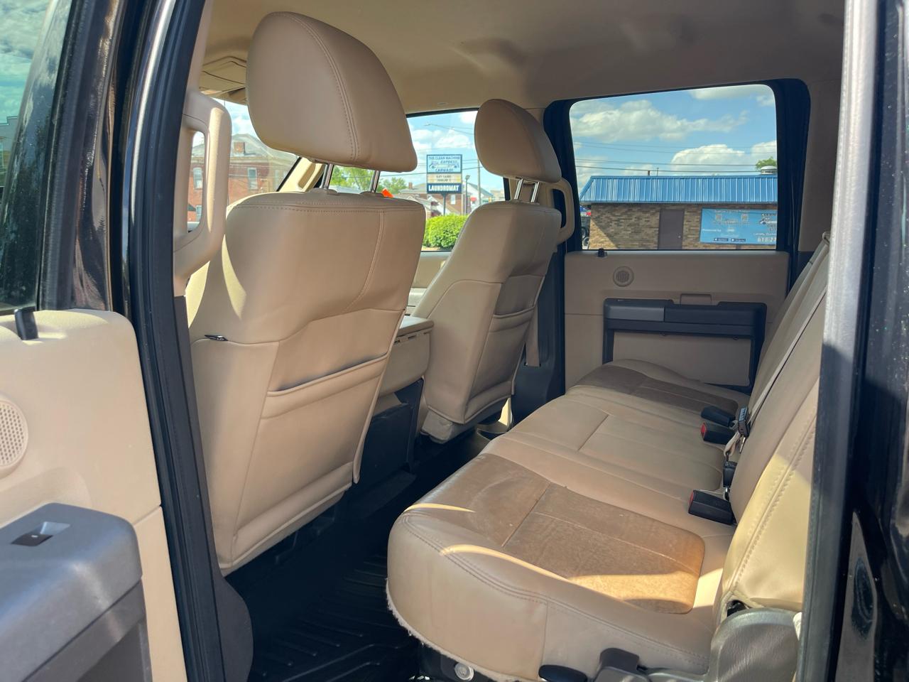 Ford F-350 SD Lariat Crew Cab 4WD 2011
