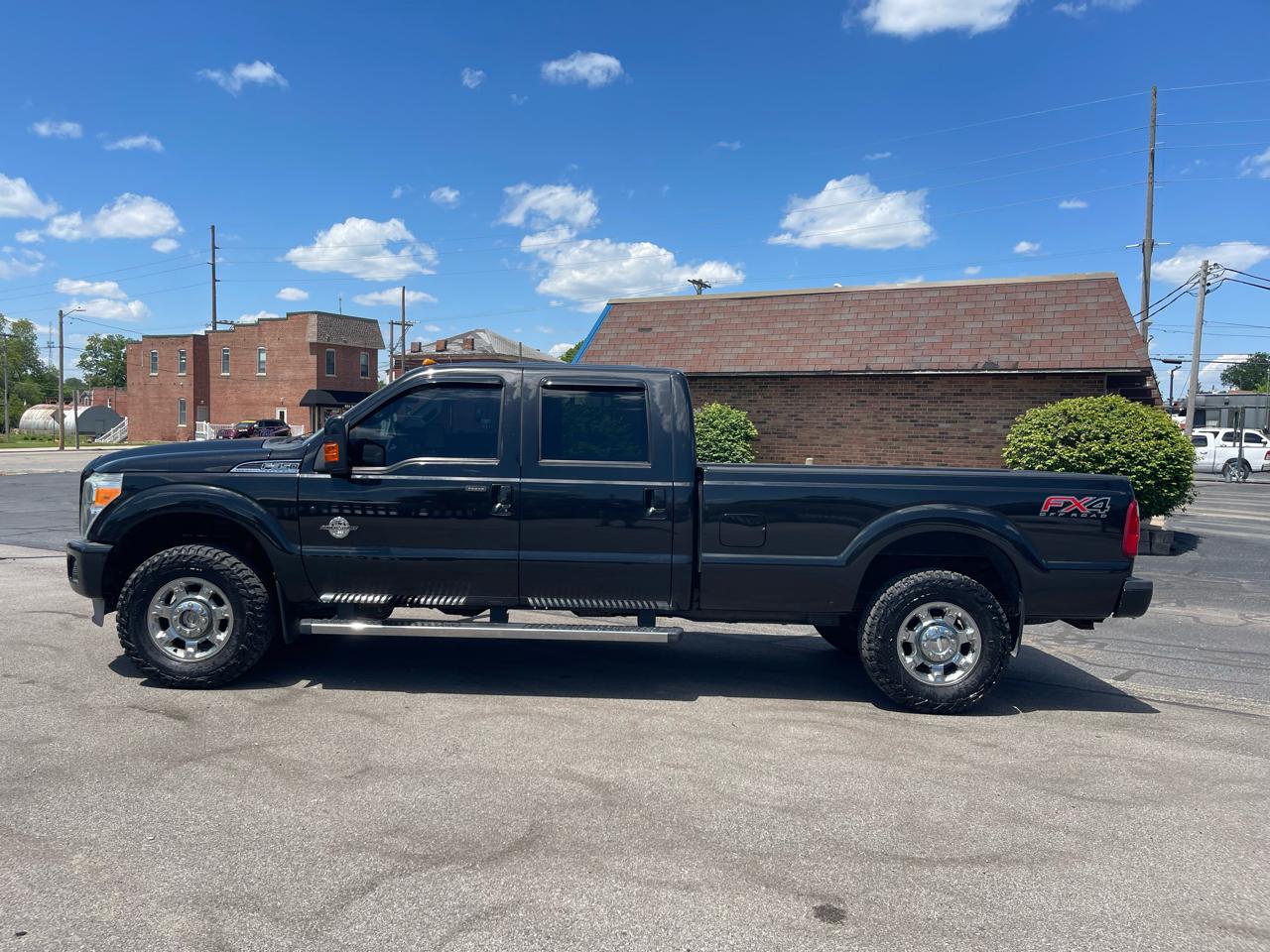 Ford F-350 SD Lariat Crew Cab 4WD 2012