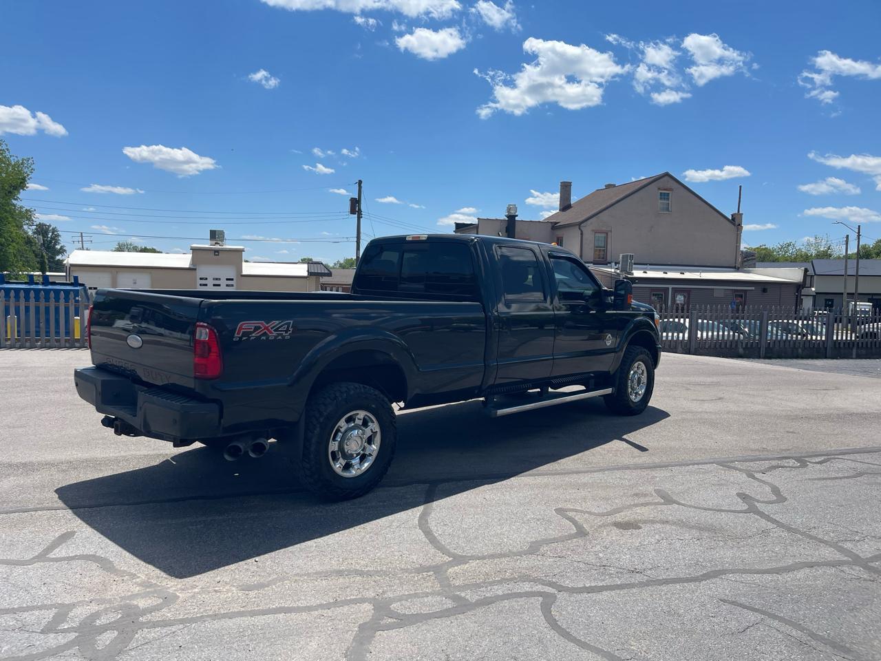 Ford F-350 SD Lariat Crew Cab 4WD 2012