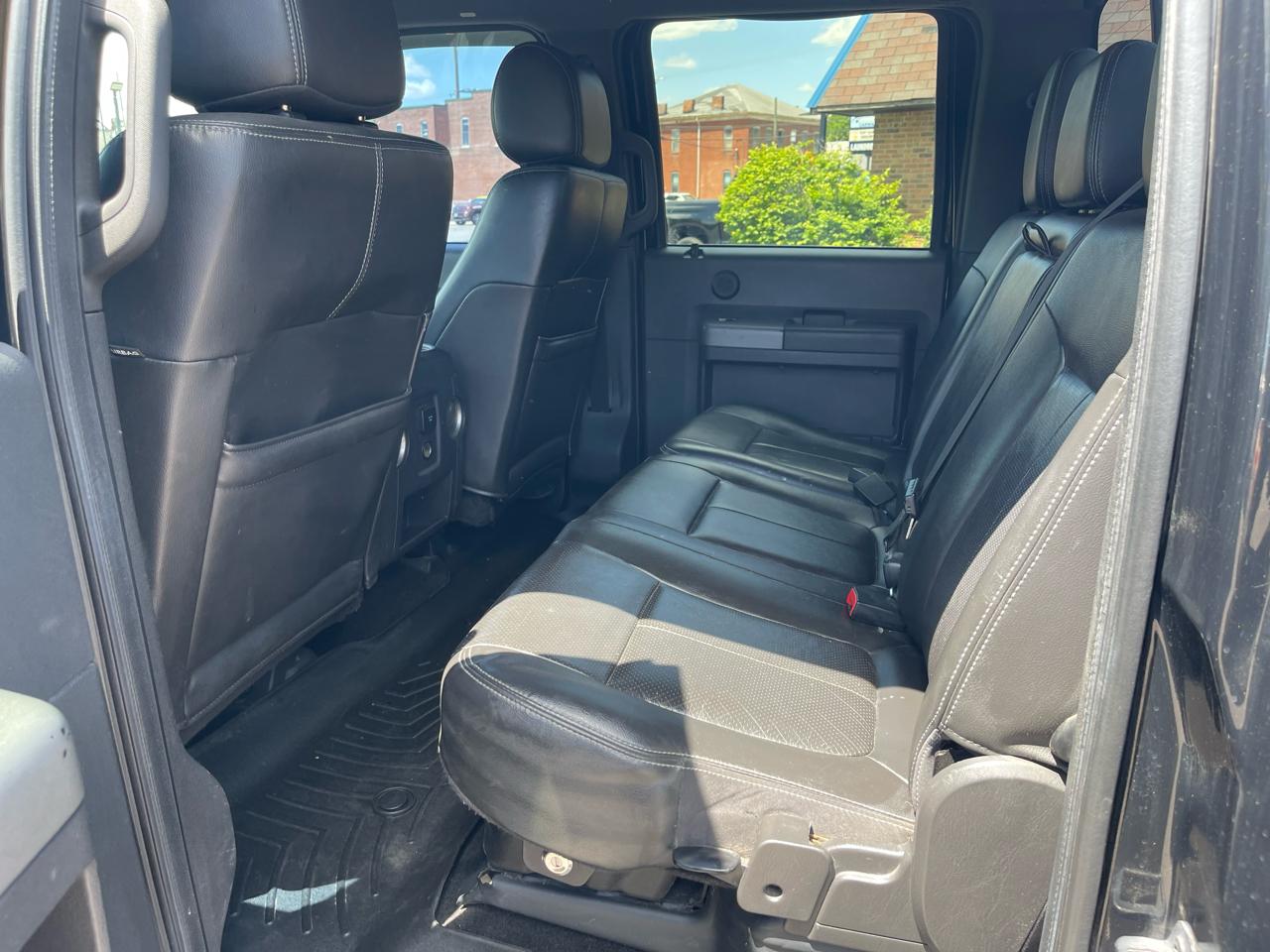 Ford F-350 SD Lariat Crew Cab 4WD 2012