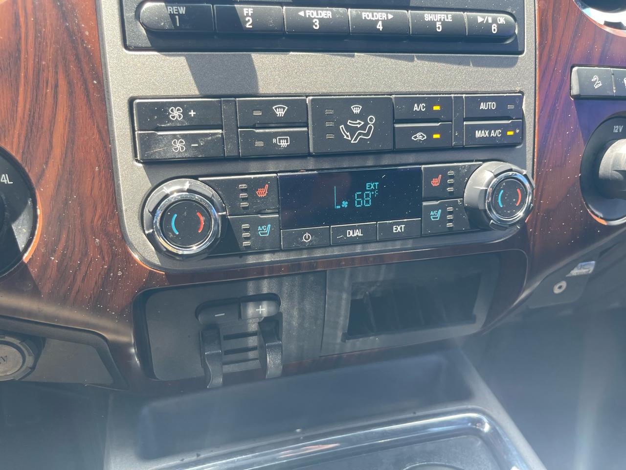 Ford F-350 SD Lariat Crew Cab 4WD 2012
