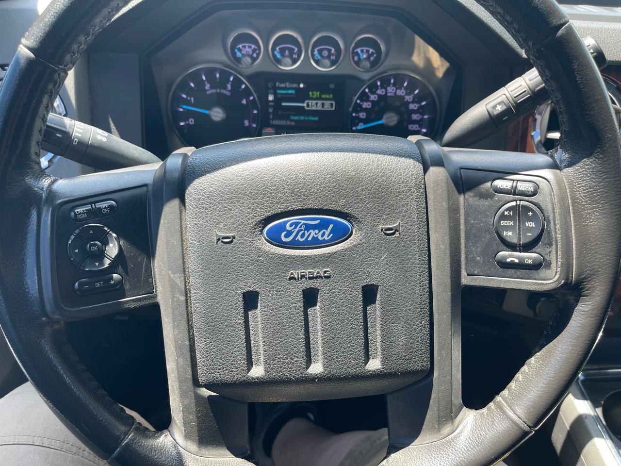 Ford F-350 SD Lariat Crew Cab 4WD 2012