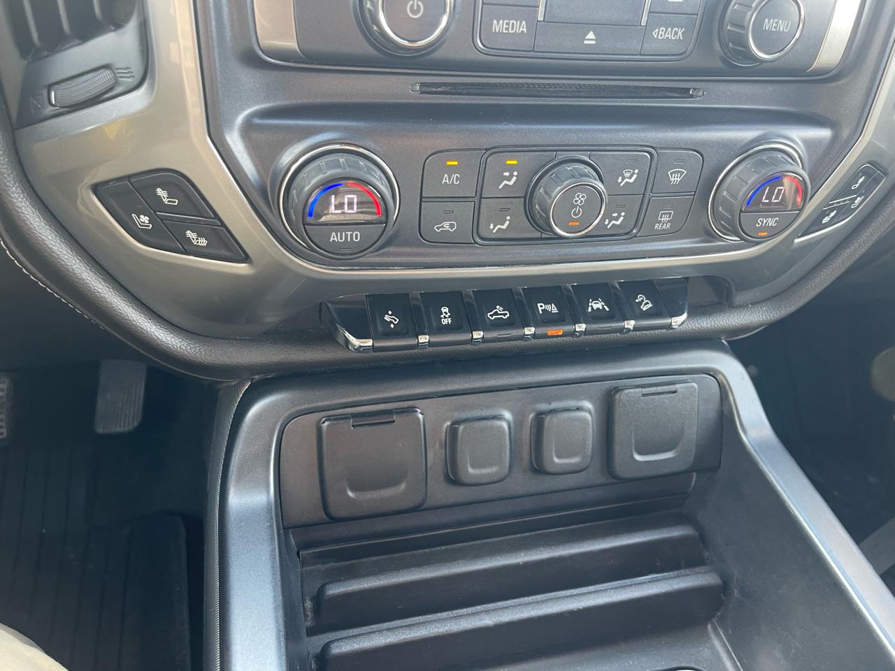 Chevrolet Silverado 1500 4WD Crew Cab 157" LTZ 2018