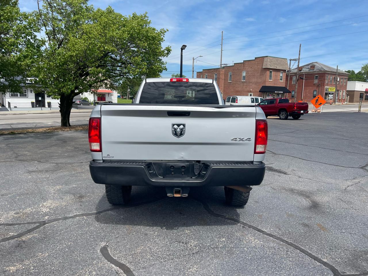 RAM 2500 Tradesman Crew Cab LWB 4WD 2016