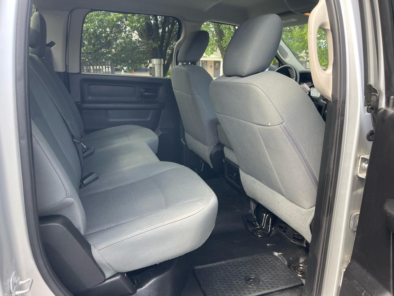 RAM 2500 Tradesman Crew Cab LWB 4WD 2016