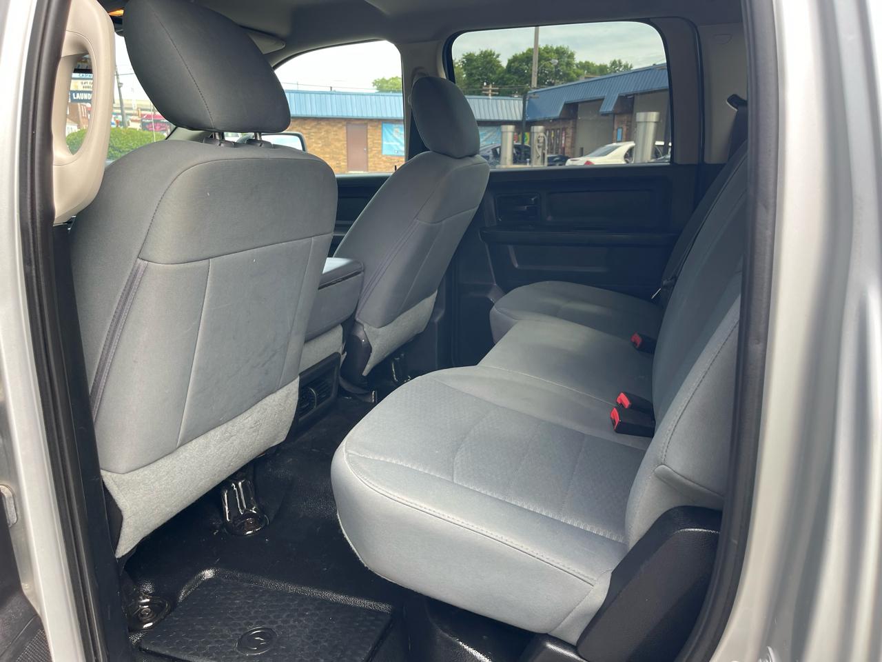 RAM 2500 Tradesman Crew Cab LWB 4WD 2016