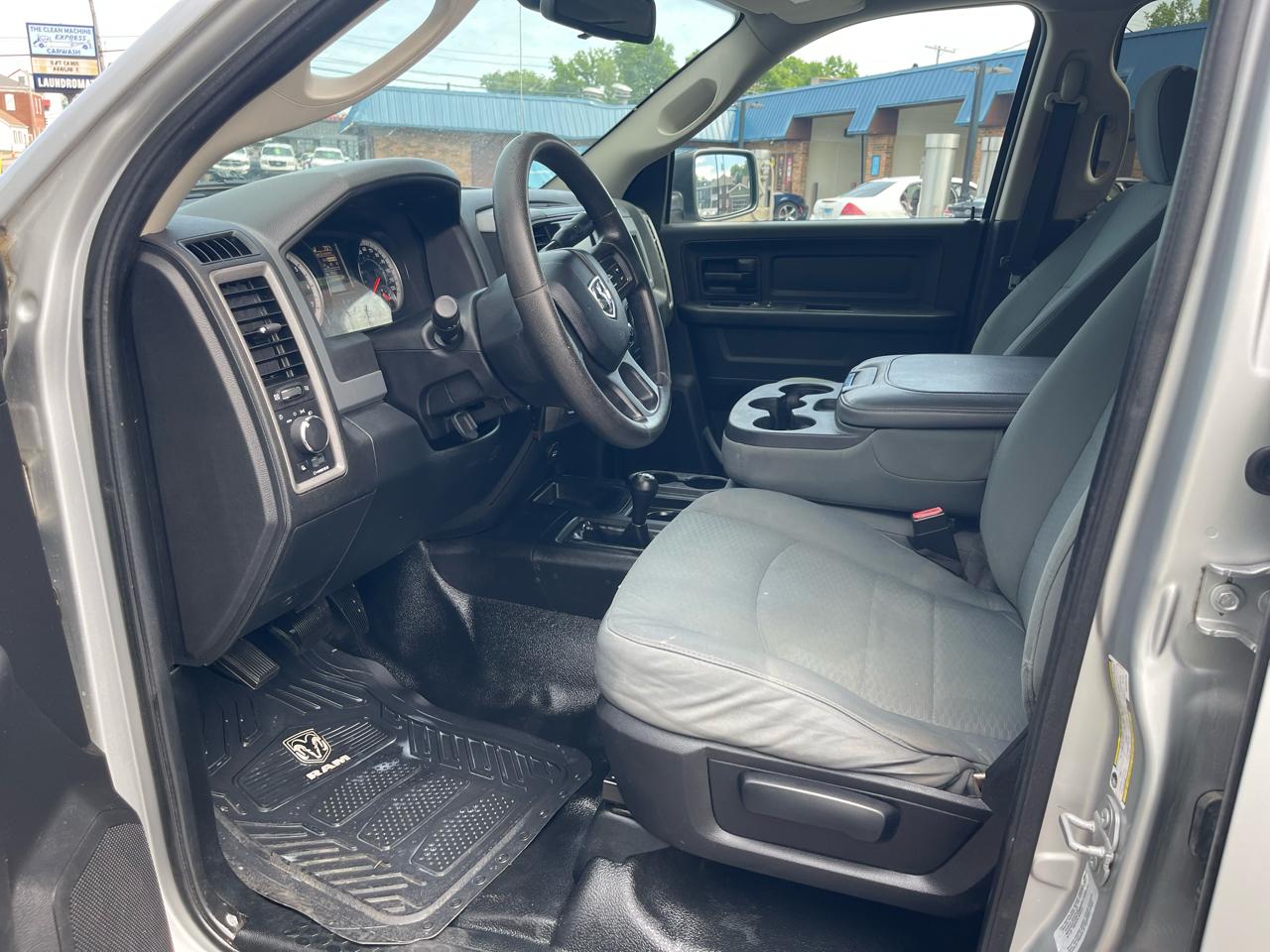RAM 2500 Tradesman Crew Cab LWB 4WD 2016