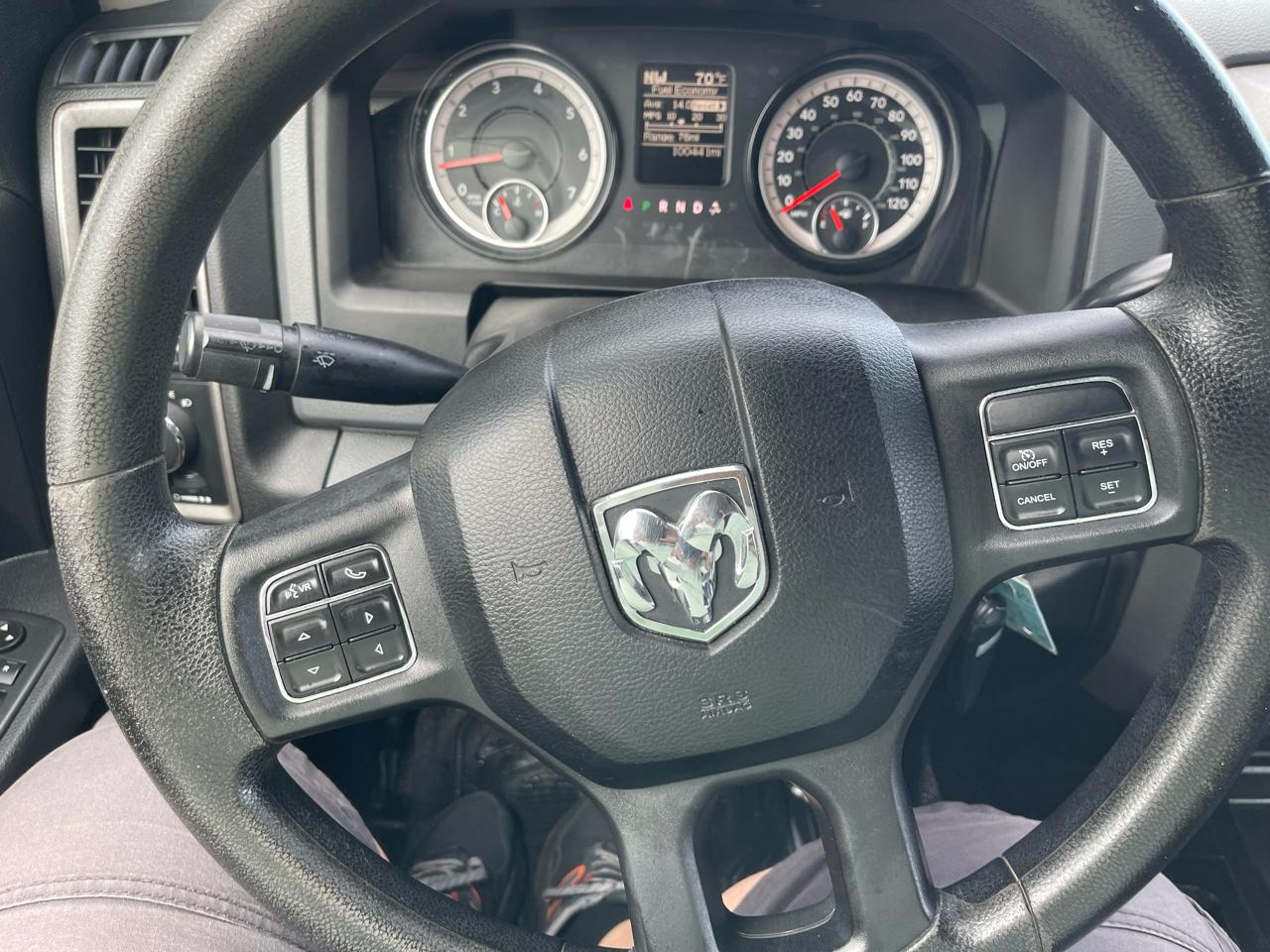 RAM 2500 Tradesman Crew Cab LWB 4WD 2016