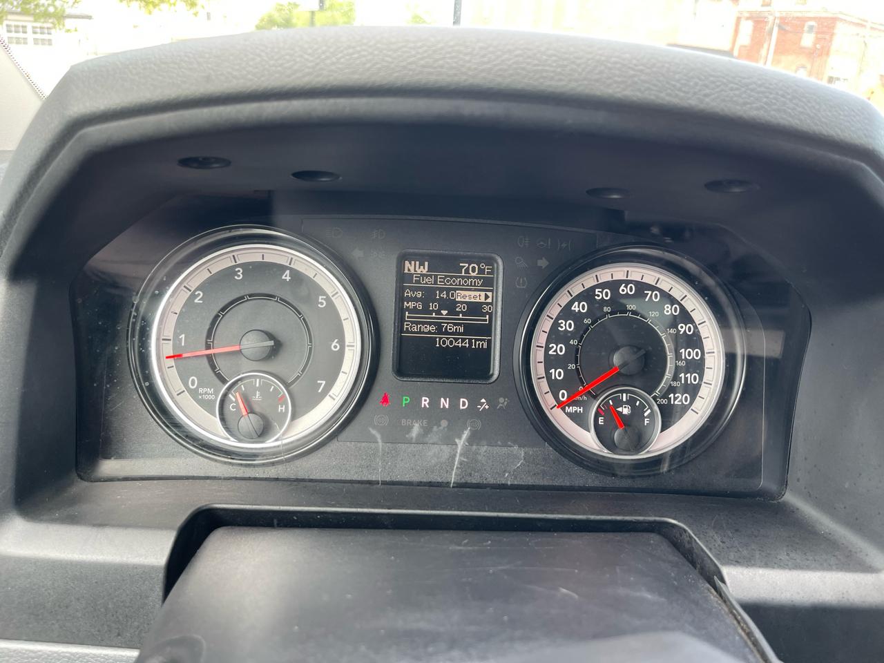 RAM 2500 Tradesman Crew Cab LWB 4WD 2016