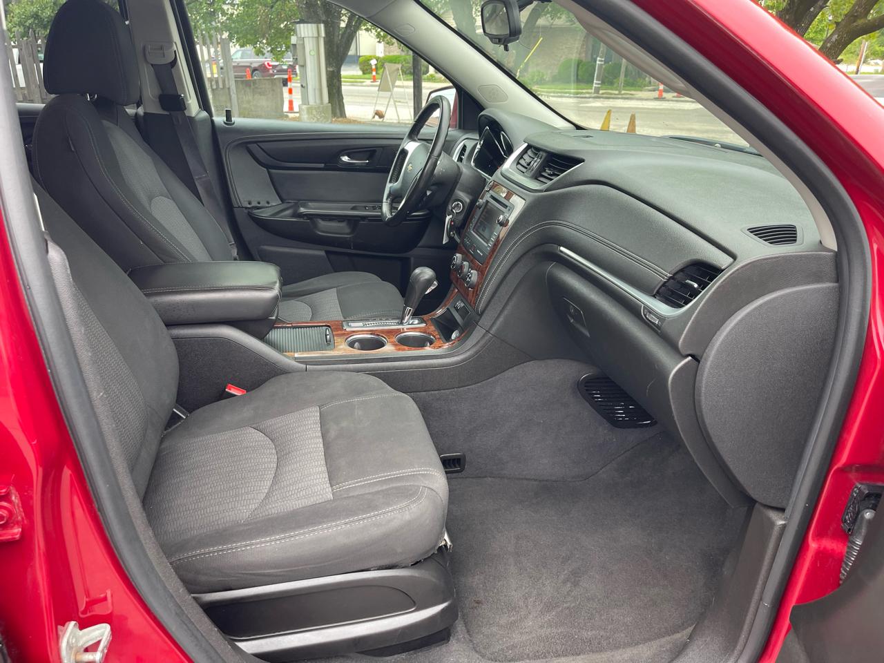 Chevrolet Traverse 1LT FWD 2014