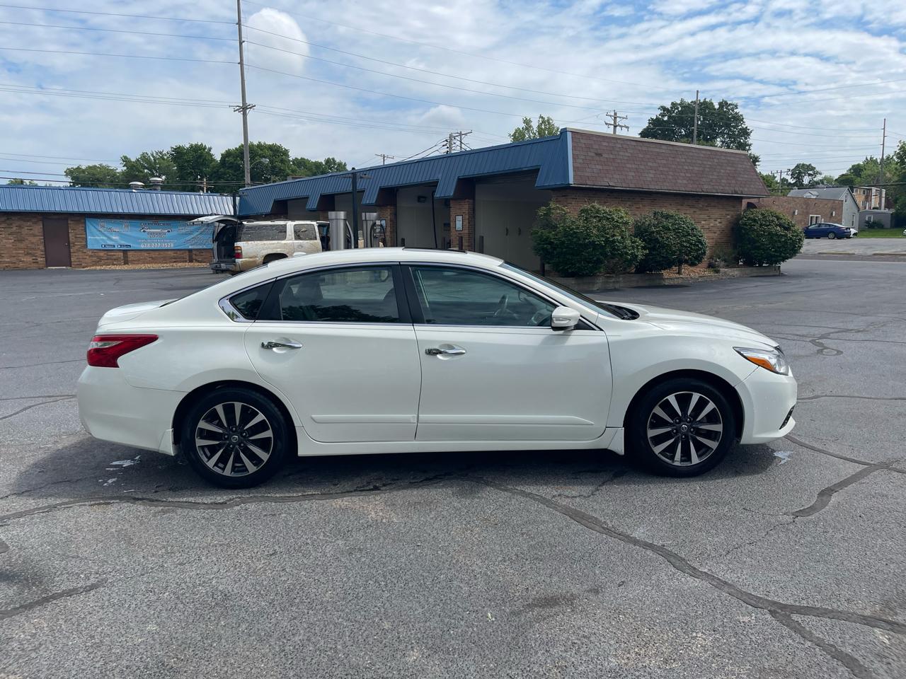 Nissan Altima 2.5 SR 2016
