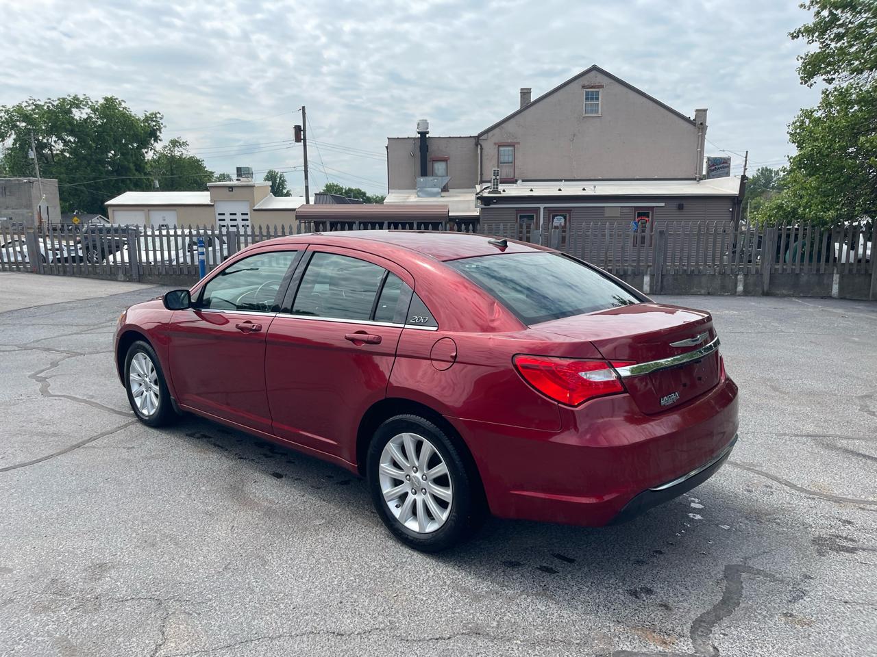 Chrysler 200 Touring 2013