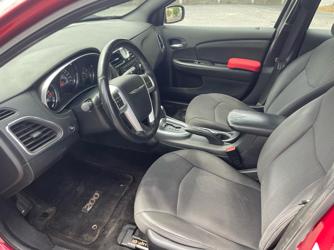 Chrysler 200 Touring 2013