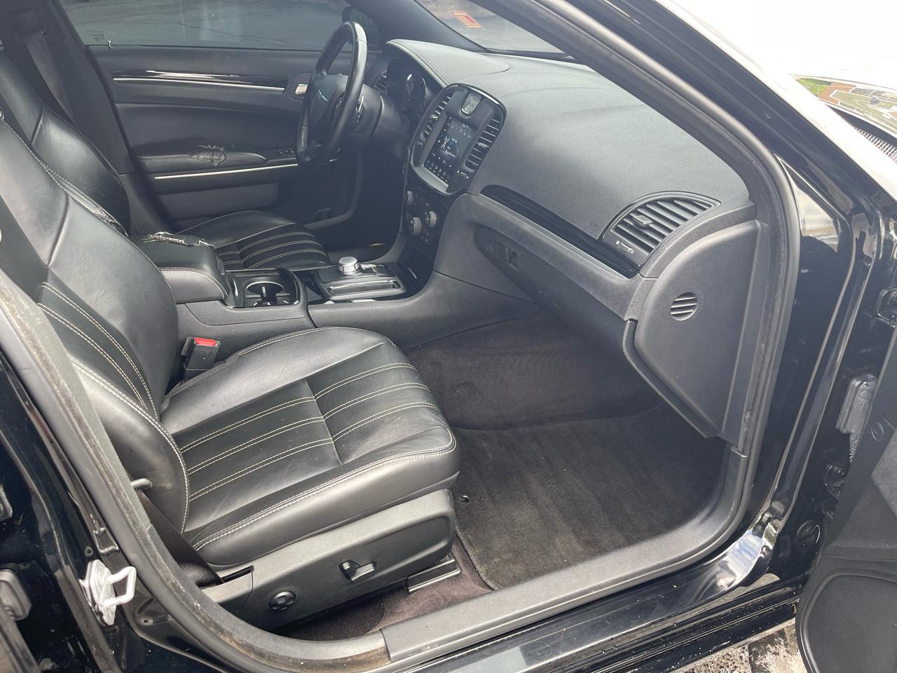 Chrysler 300 S V6 RWD 2019