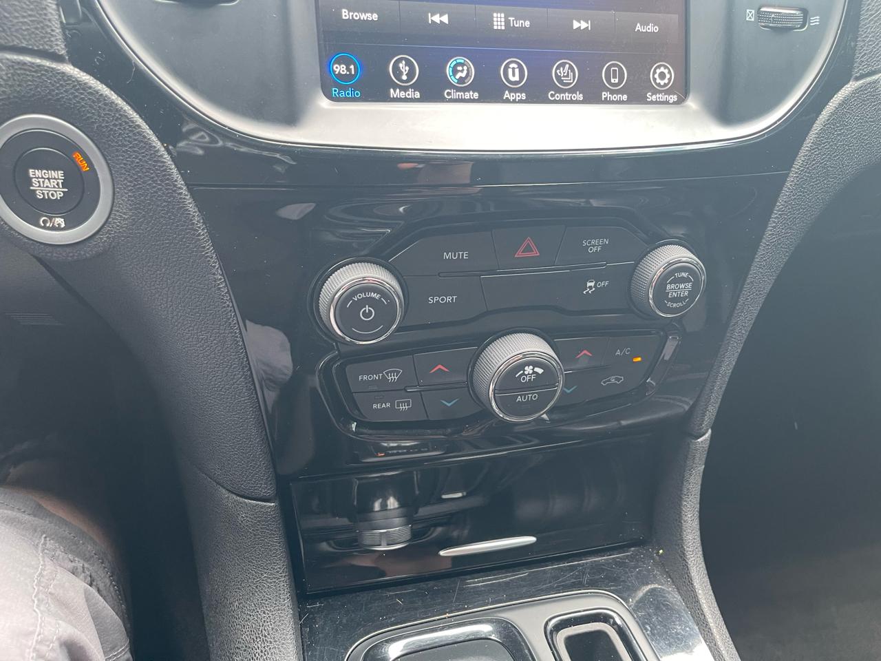 Chrysler 300 S V6 RWD 2019