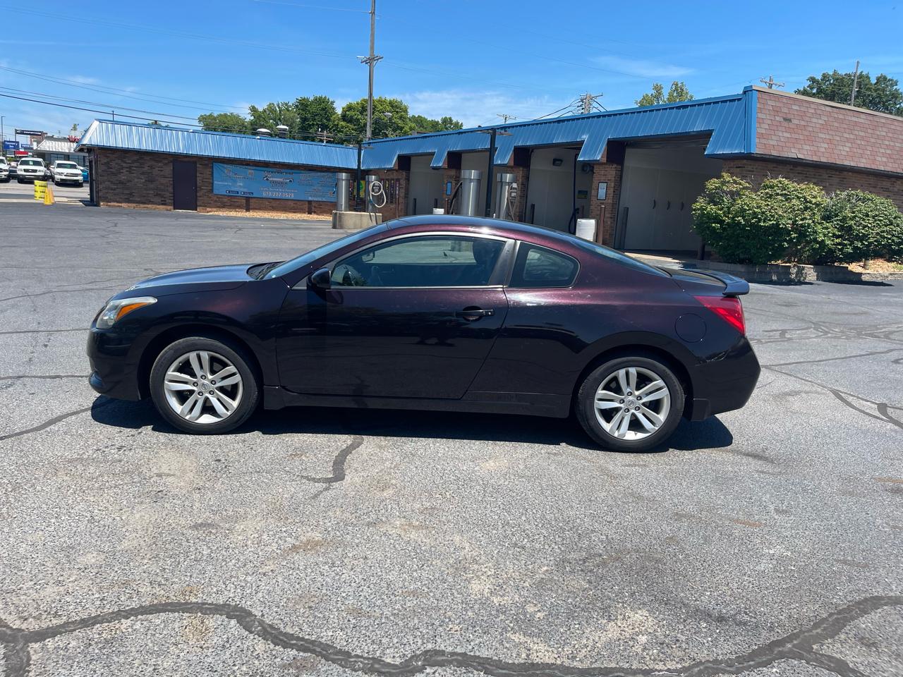 Nissan Altima 2.5 S Coupe 2012