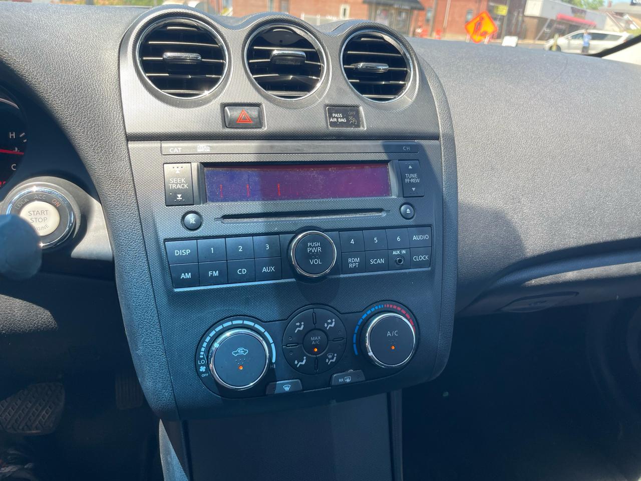 Nissan Altima 2.5 S Coupe 2012