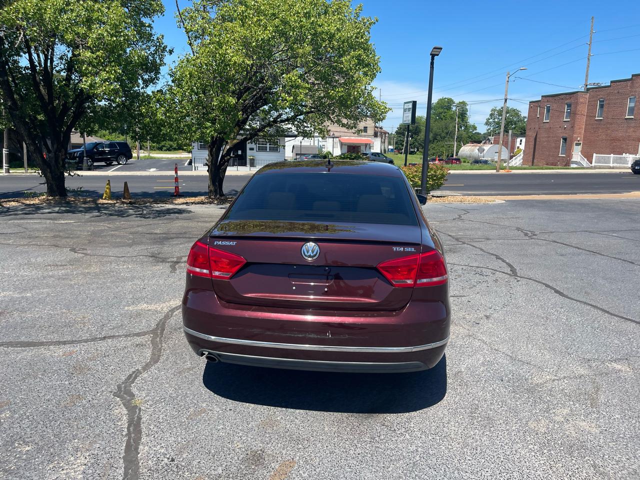 Volkswagen Passat 2.0L TDI SEL Premium 2013