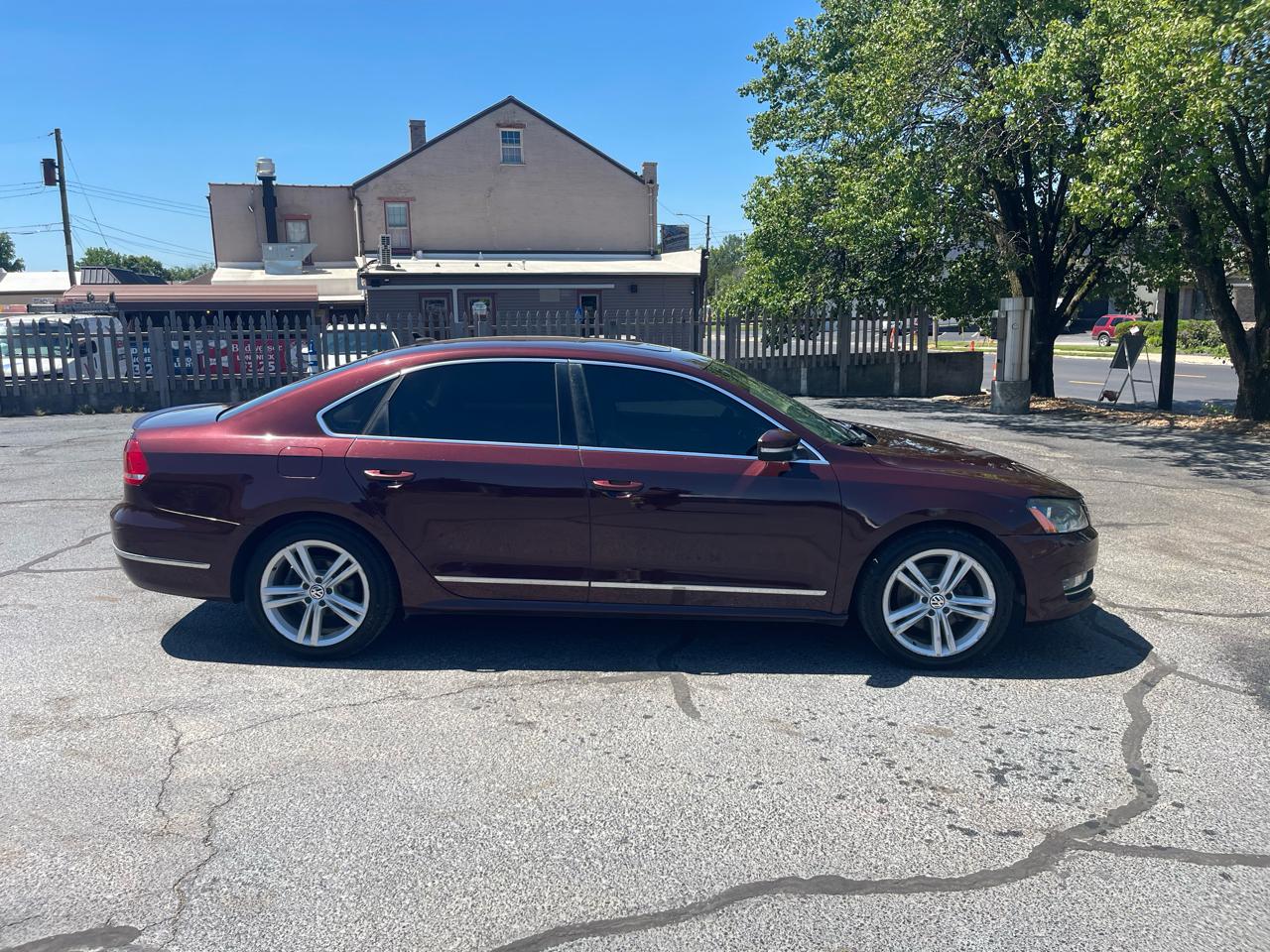 Volkswagen Passat 2.0L TDI SEL Premium 2013