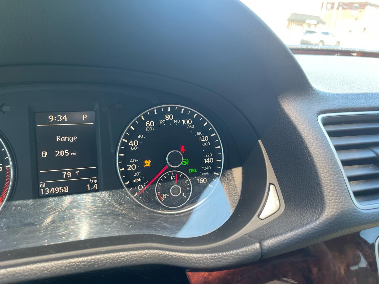 Volkswagen Passat 2.0L TDI SEL Premium 2013
