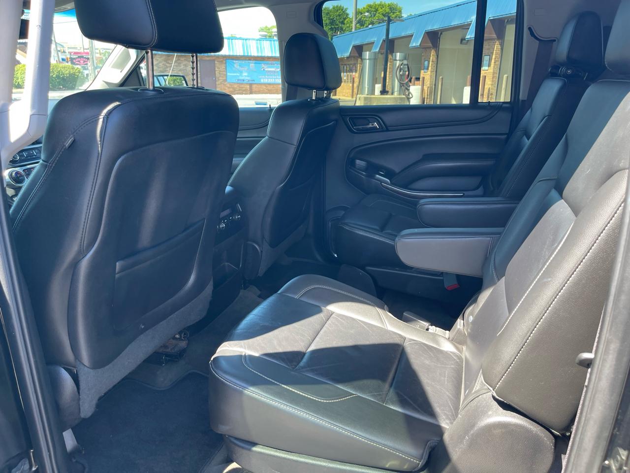 Chevrolet Suburban LT 1500 4WD 2015