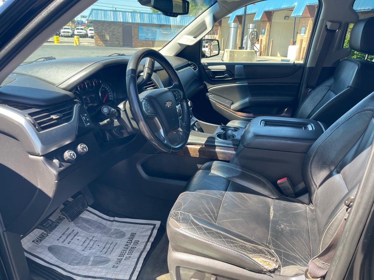 Chevrolet Suburban LT 1500 4WD 2015