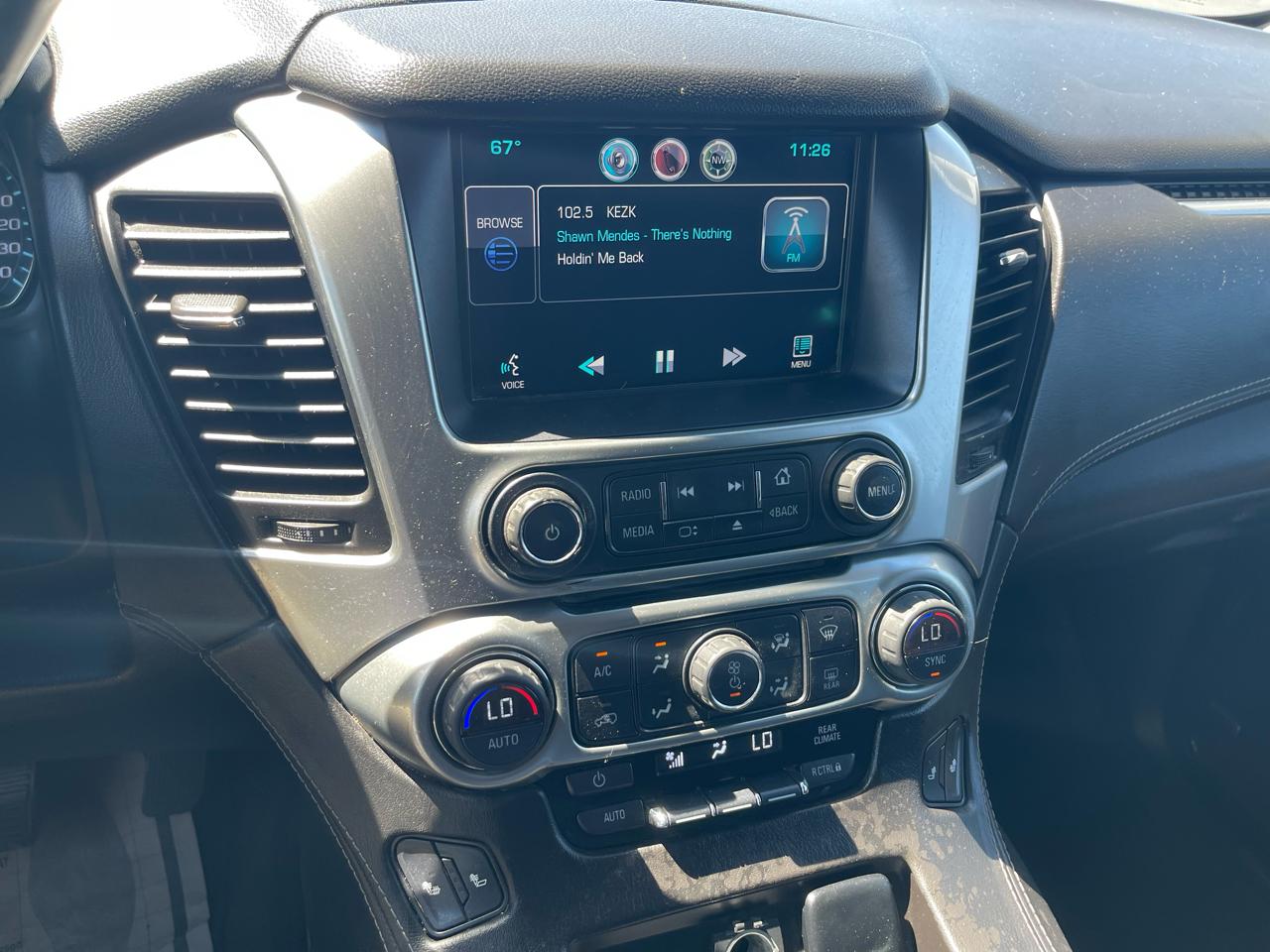 Chevrolet Suburban LT 1500 4WD 2015