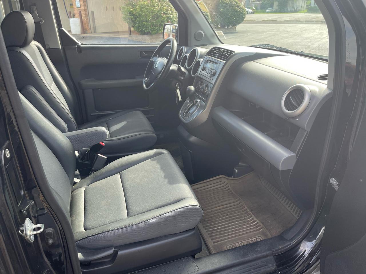 Honda Element EX 2WD AT 2004
