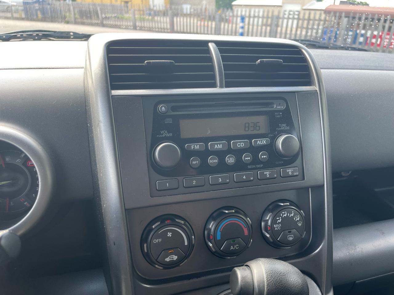 Honda Element EX 2WD AT 2004