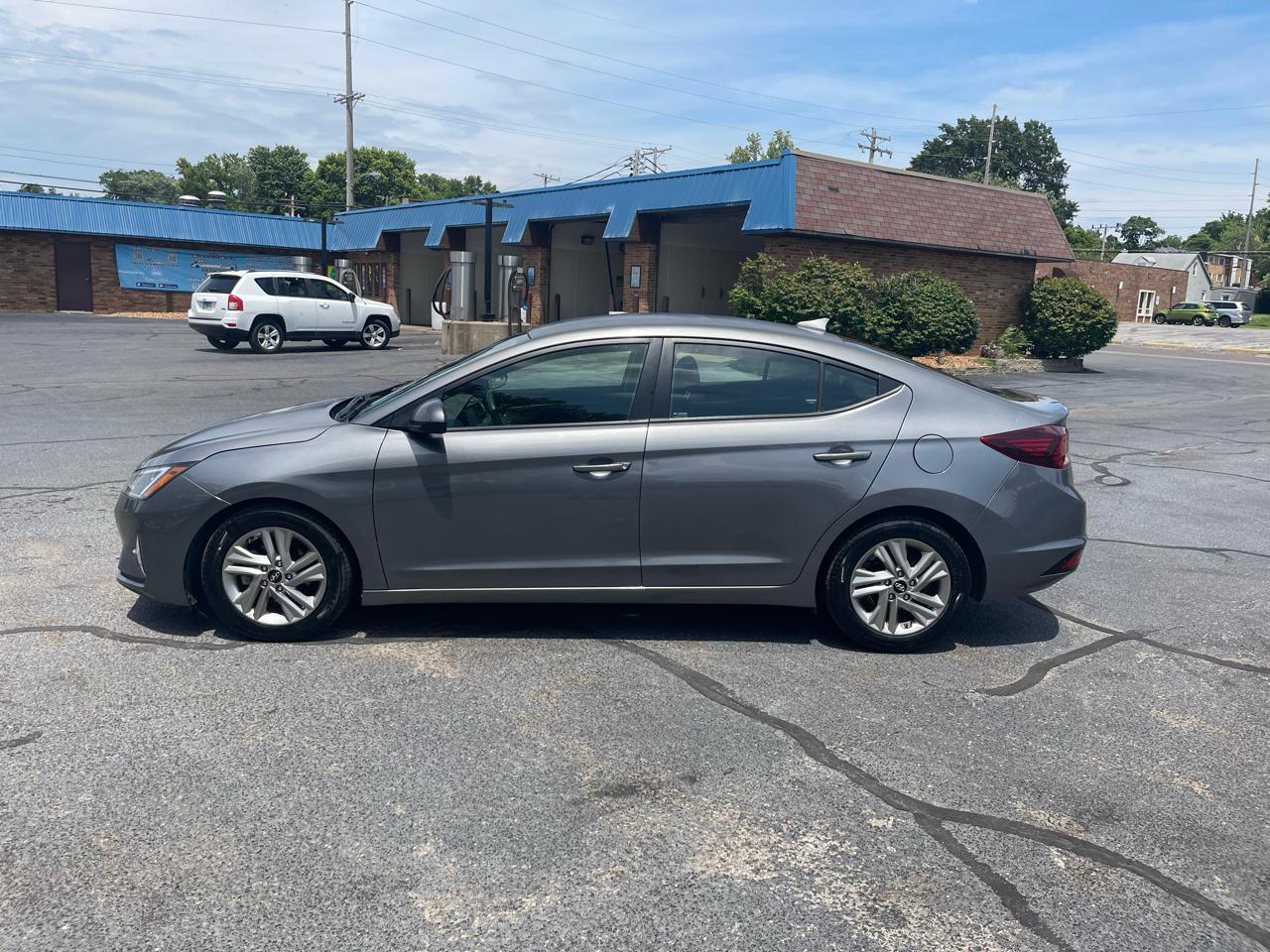 Hyundai Elantra Limited 2020