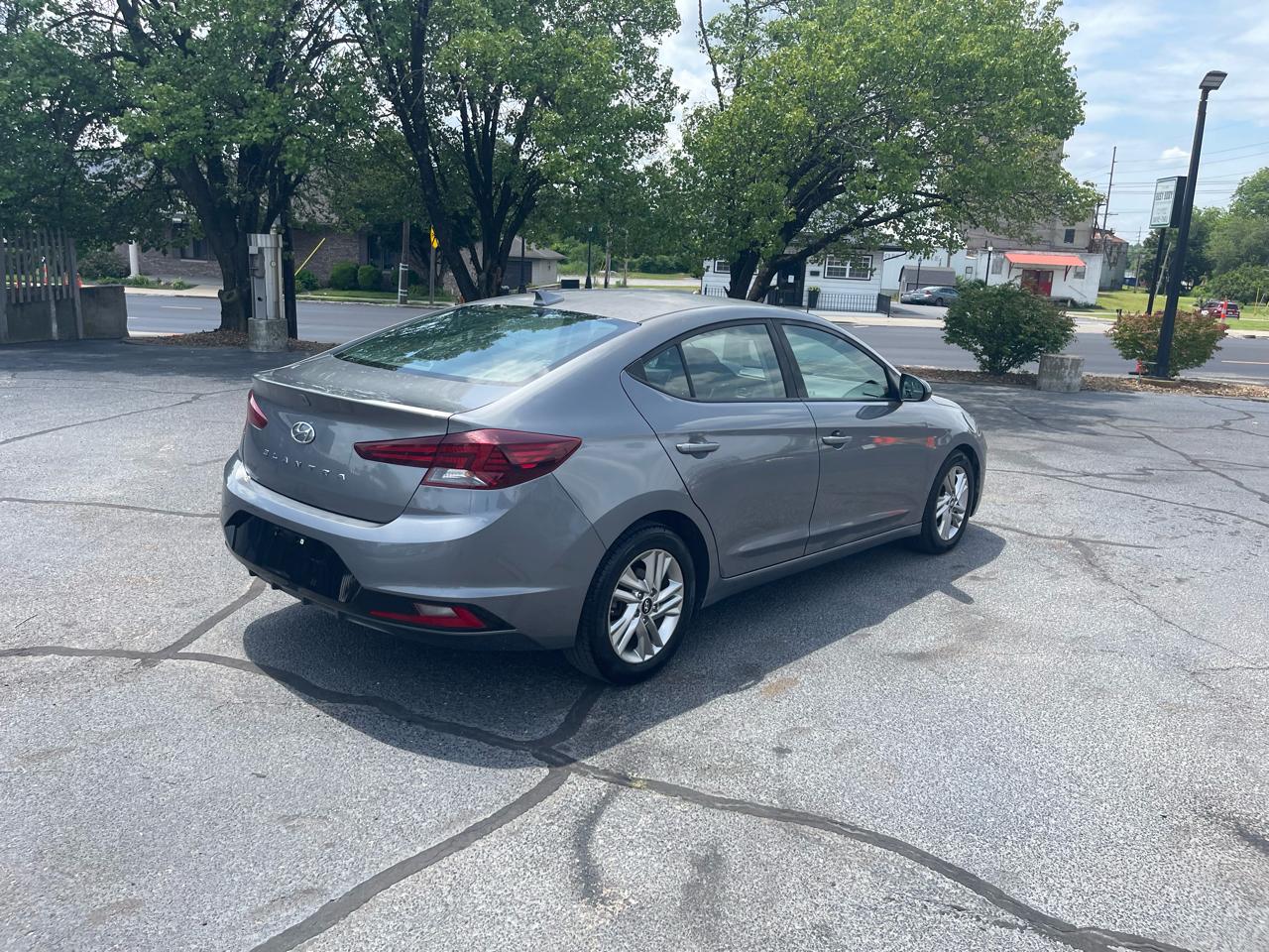 Hyundai Elantra Limited 2020