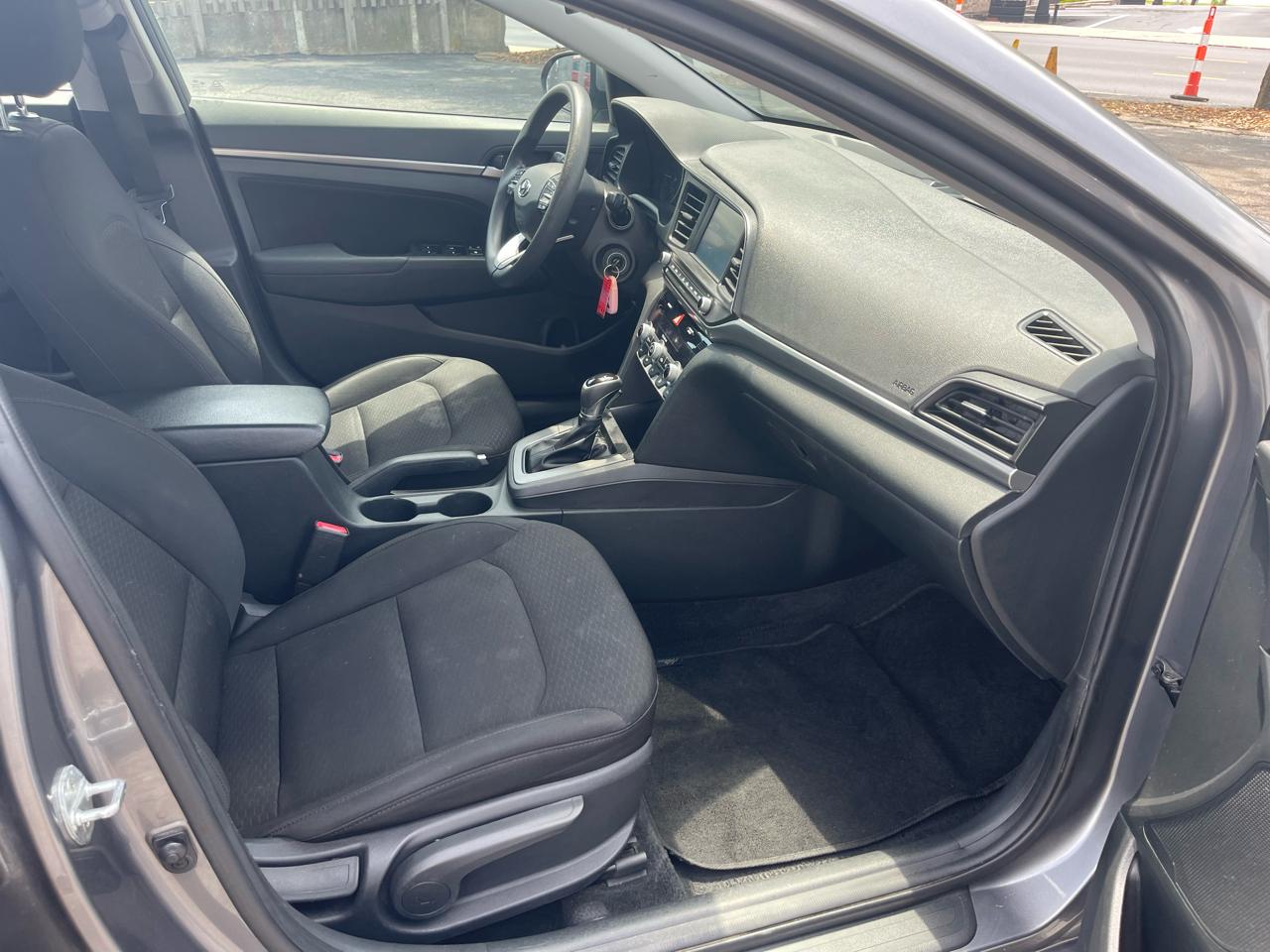 Hyundai Elantra Limited 2020