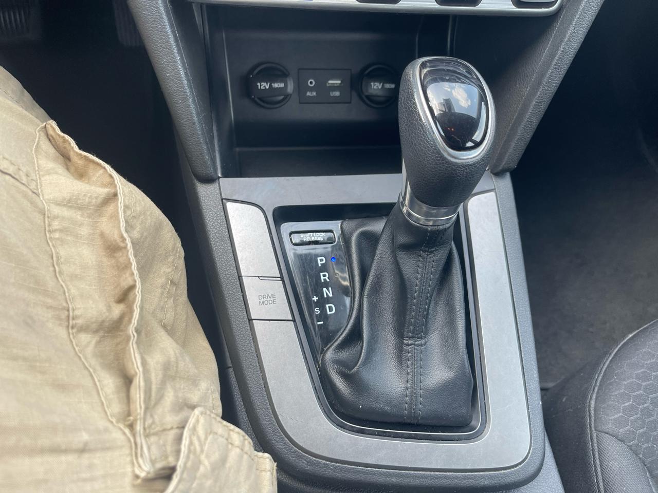 Hyundai Elantra Limited 2020