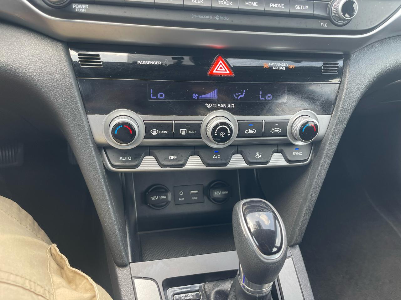 Hyundai Elantra Limited 2020