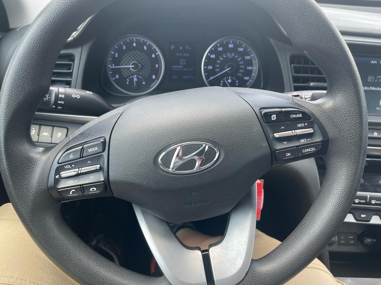 Hyundai Elantra Limited 2020