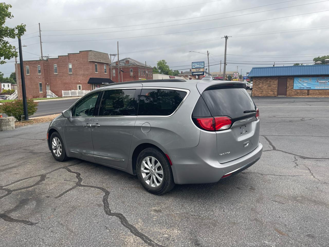Chrysler Pacifica Touring-L 2017