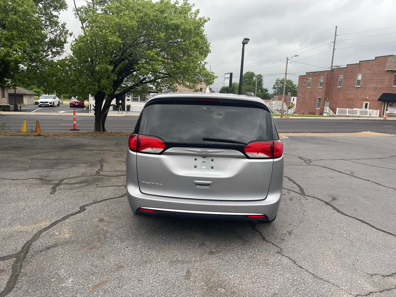 Chrysler Pacifica Touring-L 2017