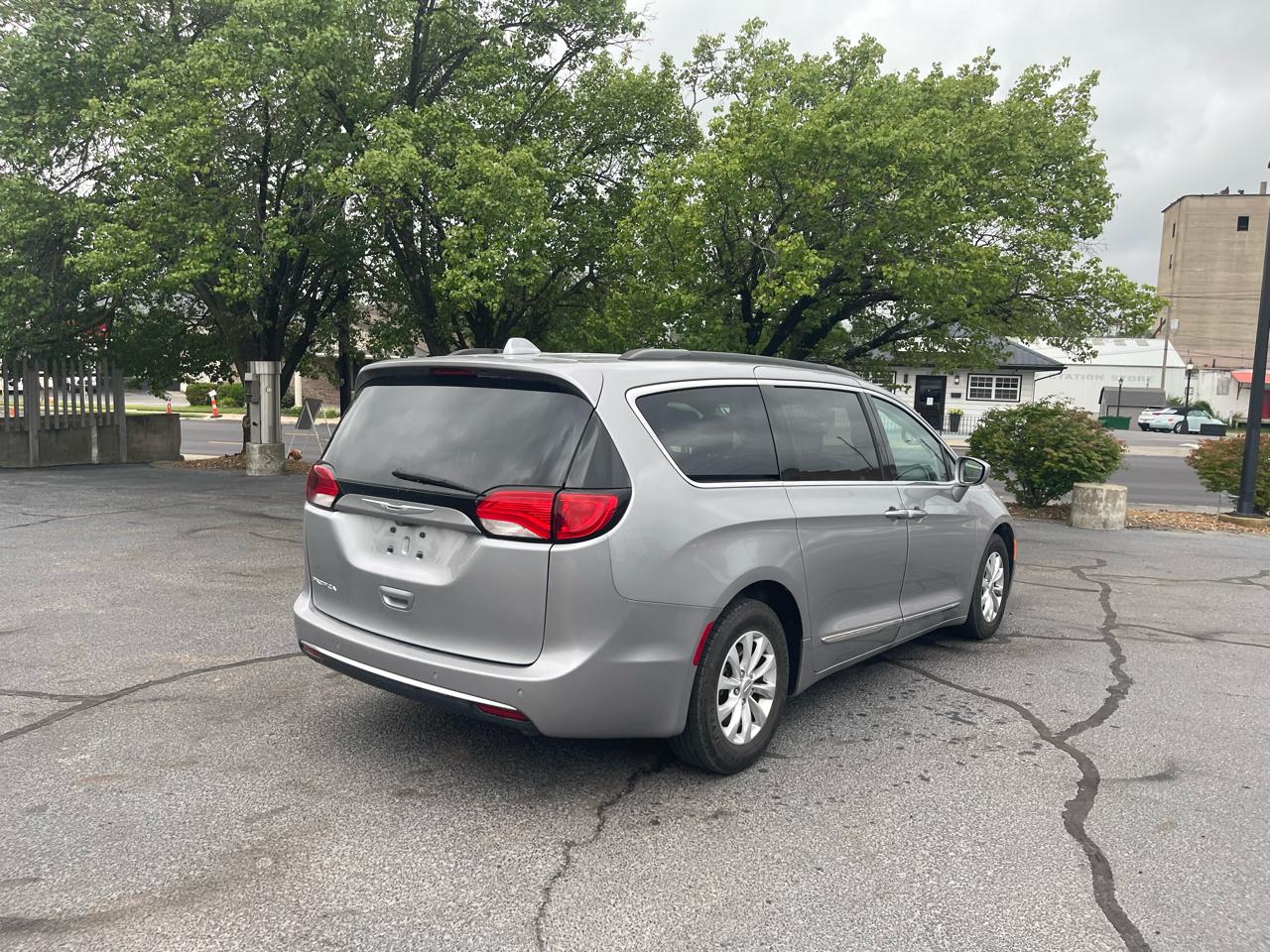 Chrysler Pacifica Touring-L 2017