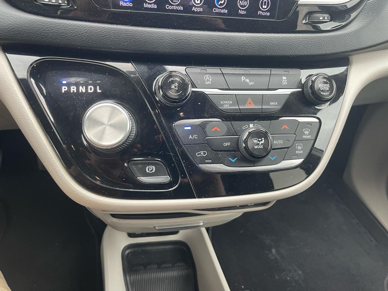 Chrysler Pacifica Touring-L 2017