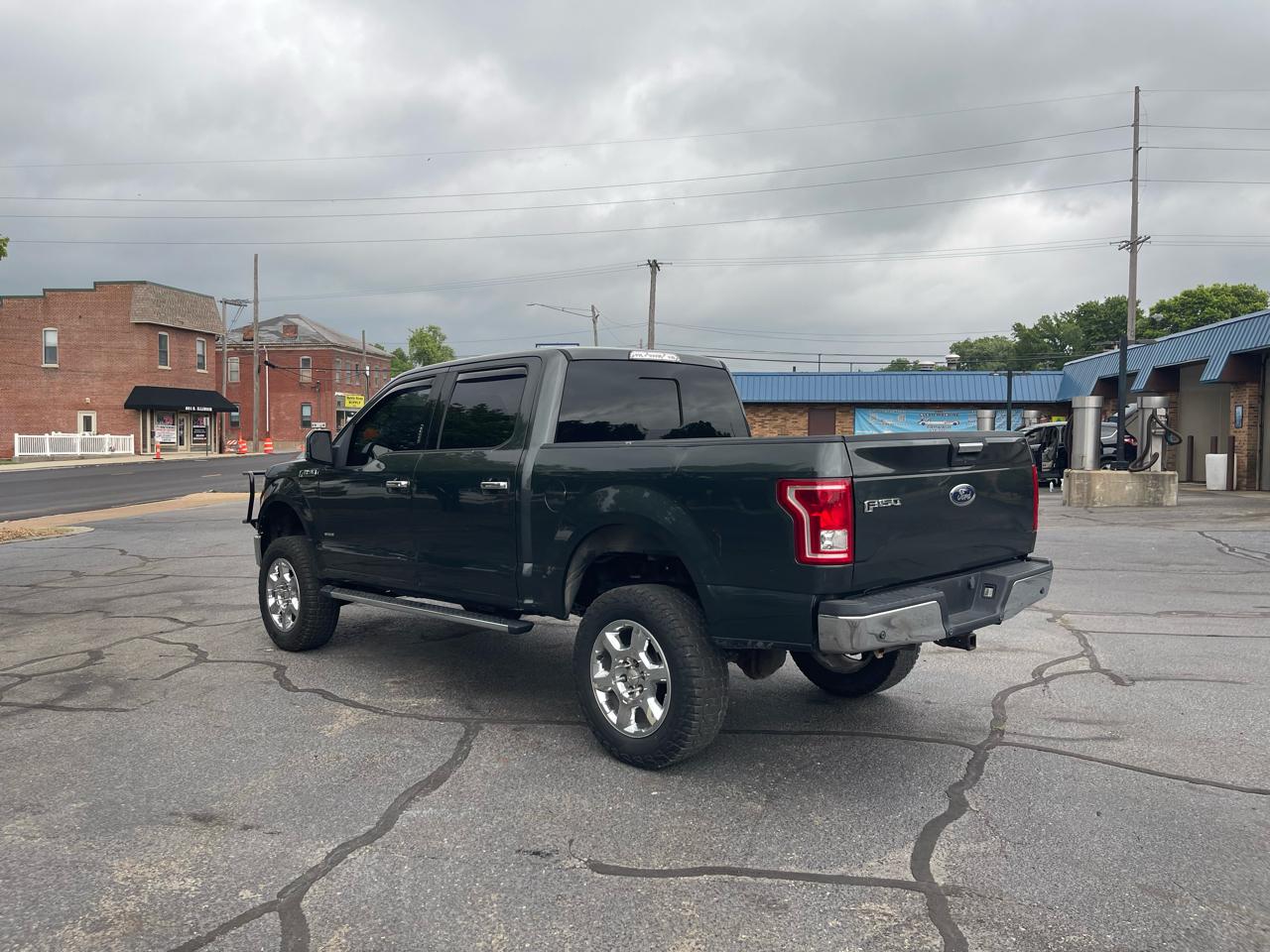 Ford F-150 4WD SuperCrew 145" XLT 2015
