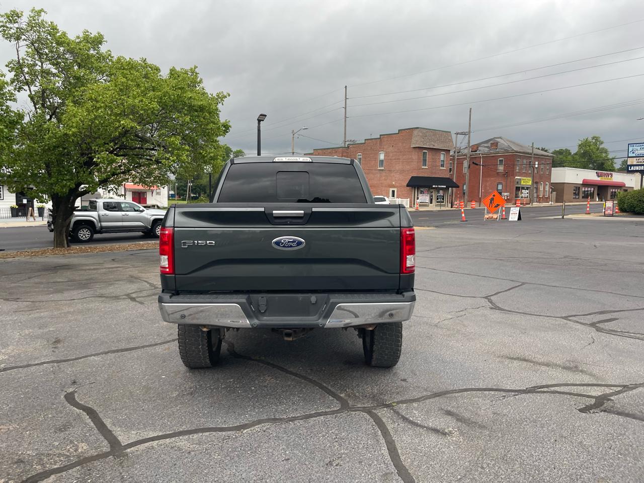 Ford F-150 4WD SuperCrew 145" XLT 2015