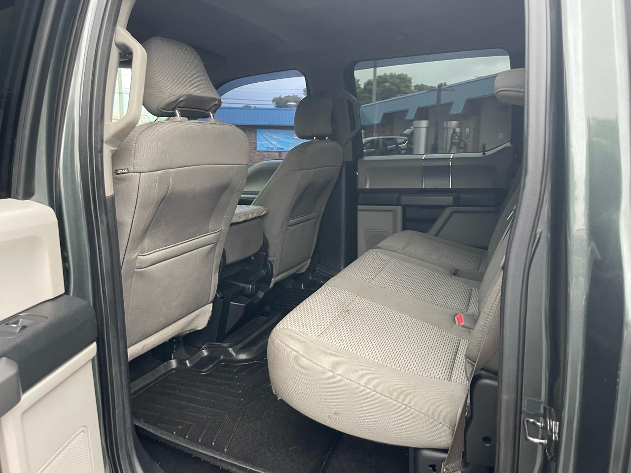 Ford F-150 4WD SuperCrew 145" XLT 2015