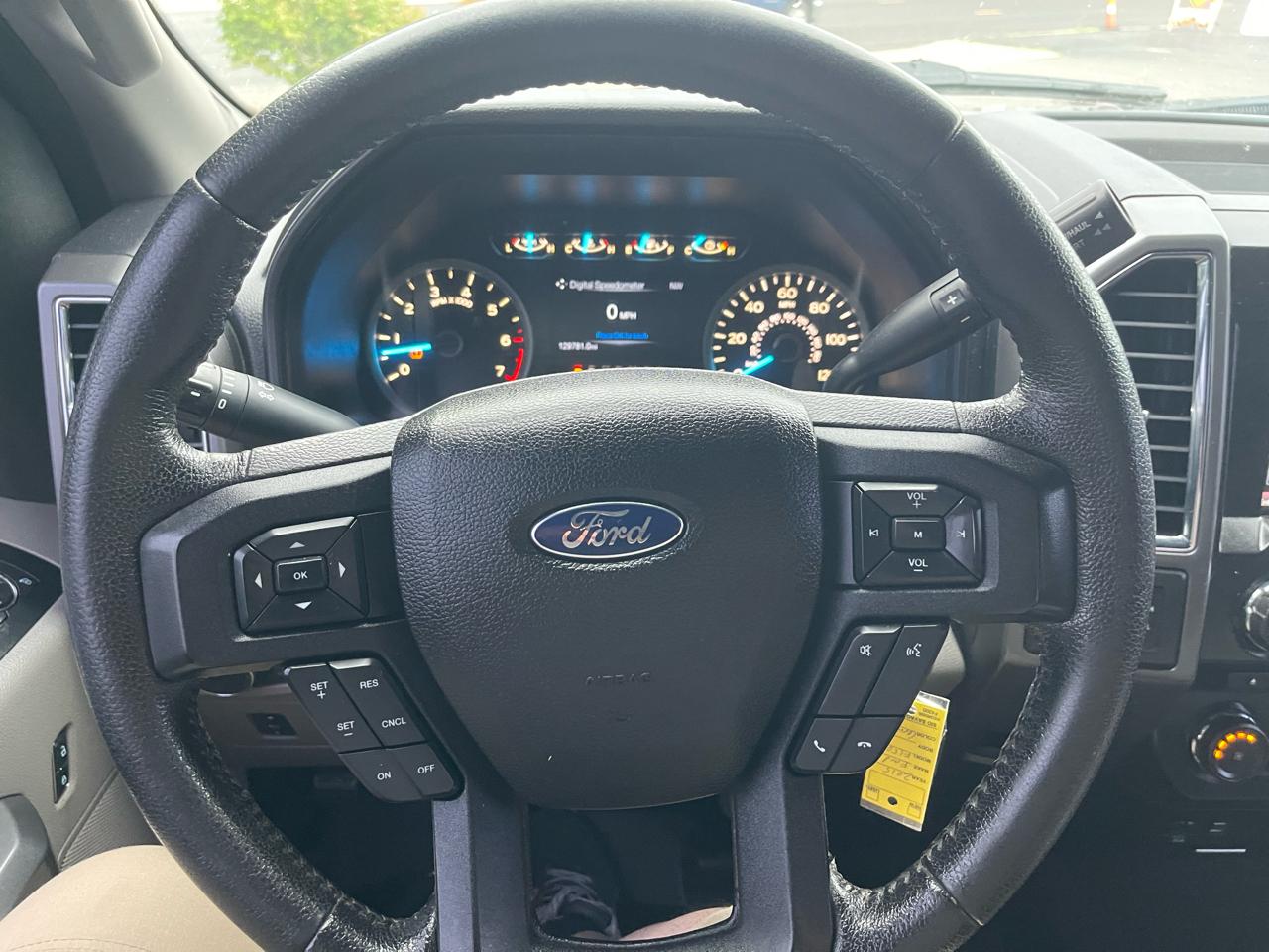 Ford F-150 4WD SuperCrew 145" XLT 2015