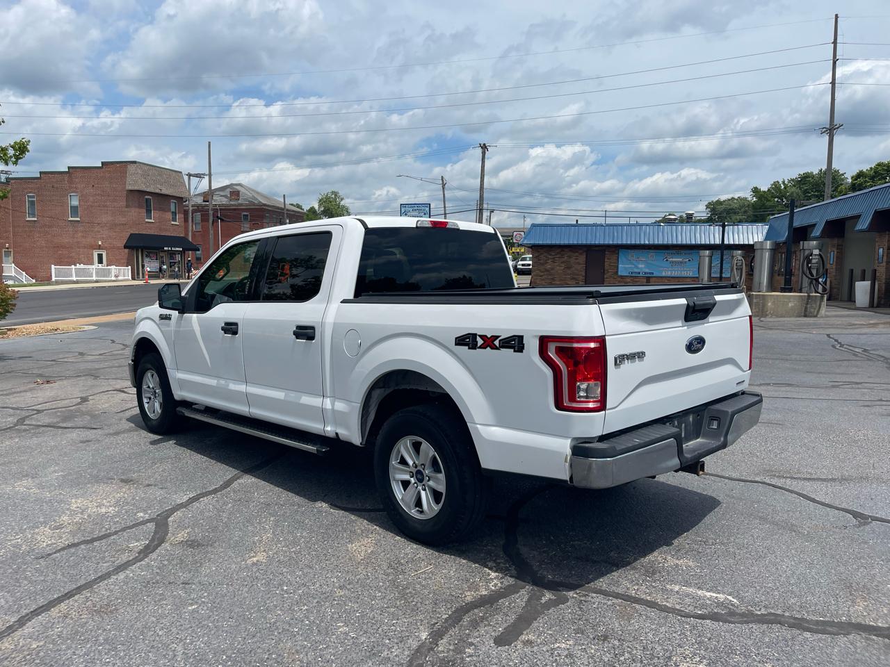 Ford F-150 4WD SuperCrew 145" XLT 2016